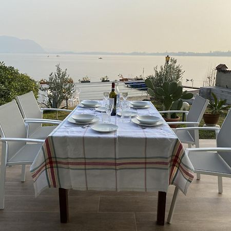Villa Anastasye Your Lakefront Vacation Rental Predore Eksteriør billede