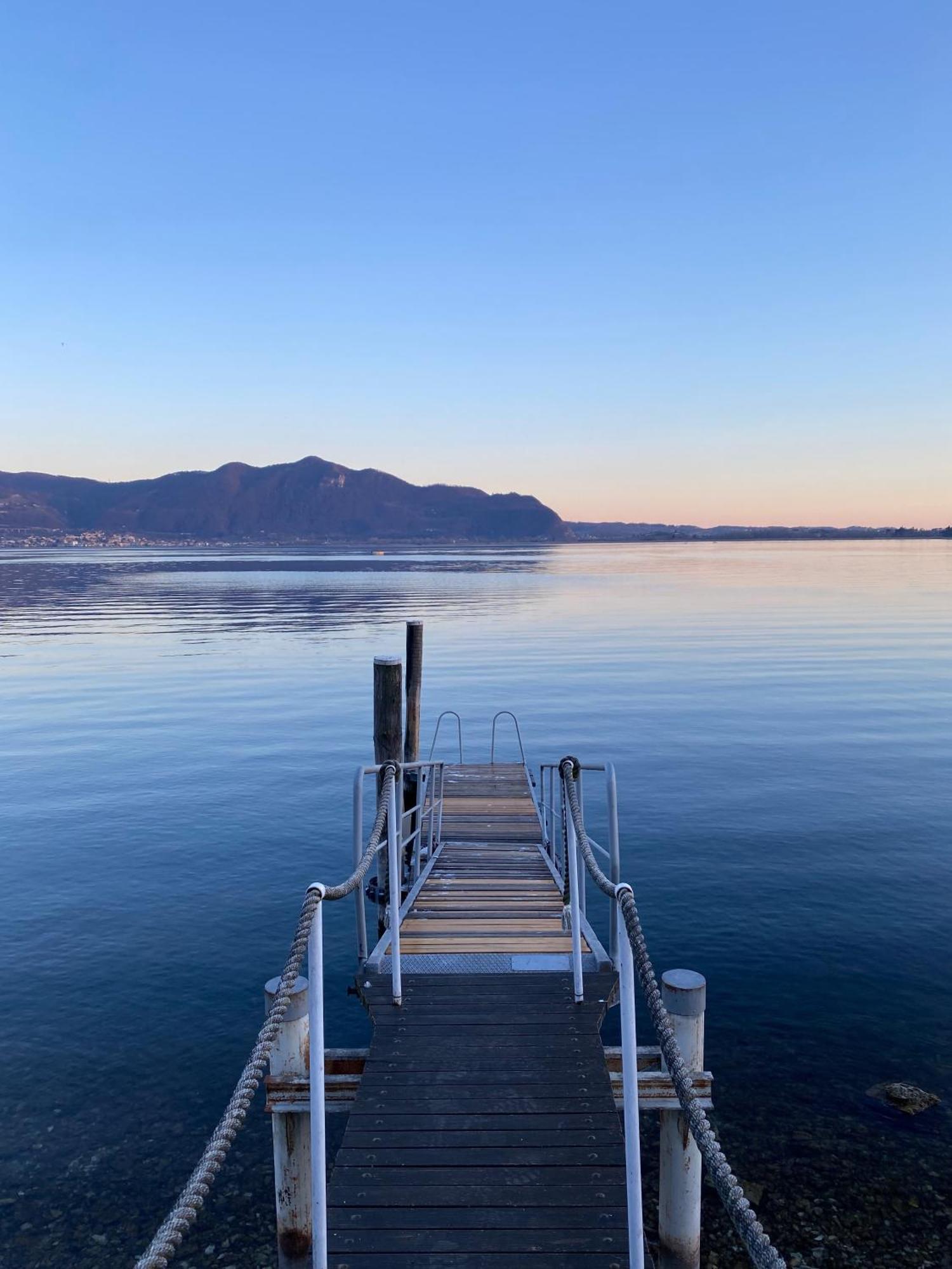 Villa Anastasye Your Lakefront Vacation Rental Predore Eksteriør billede