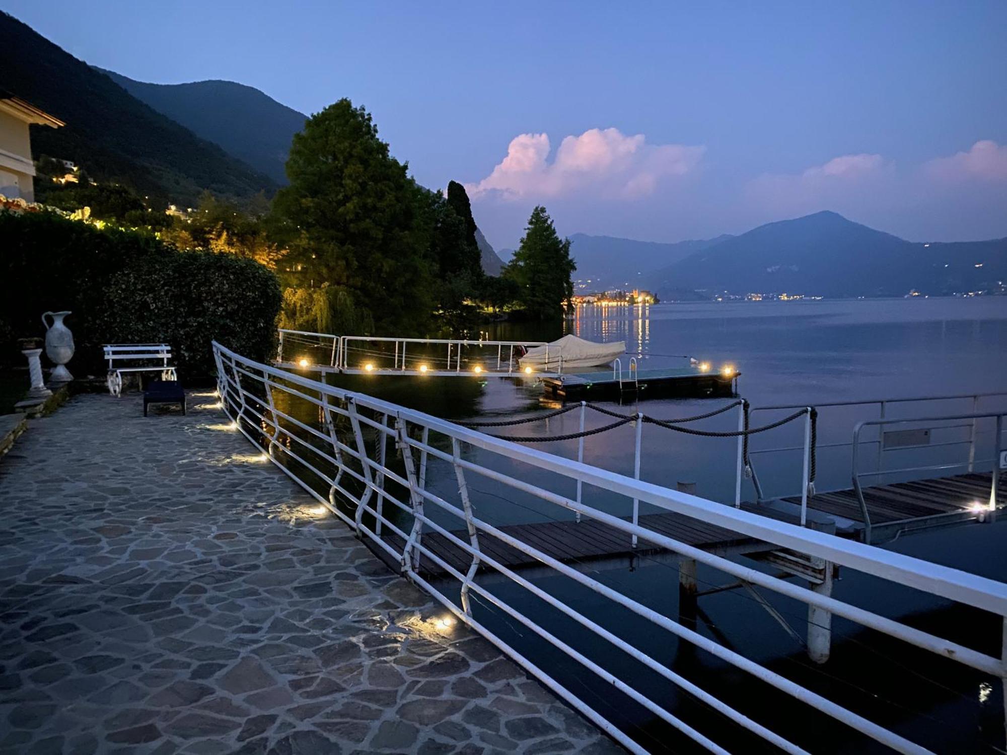 Villa Anastasye Your Lakefront Vacation Rental Predore Eksteriør billede