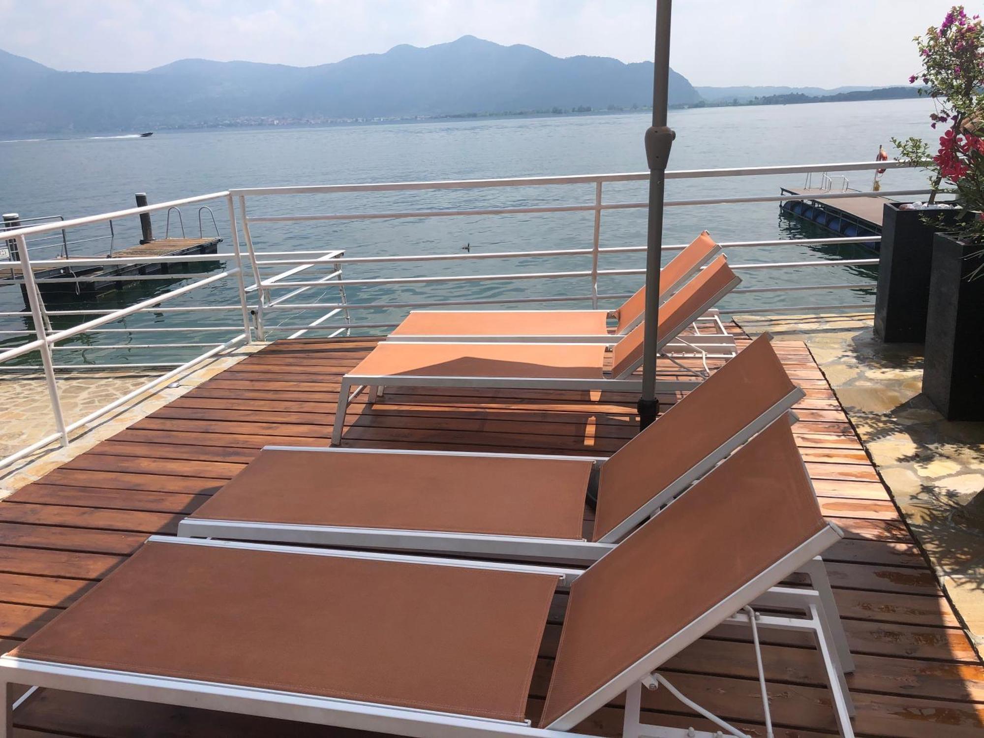 Villa Anastasye Your Lakefront Vacation Rental Predore Eksteriør billede