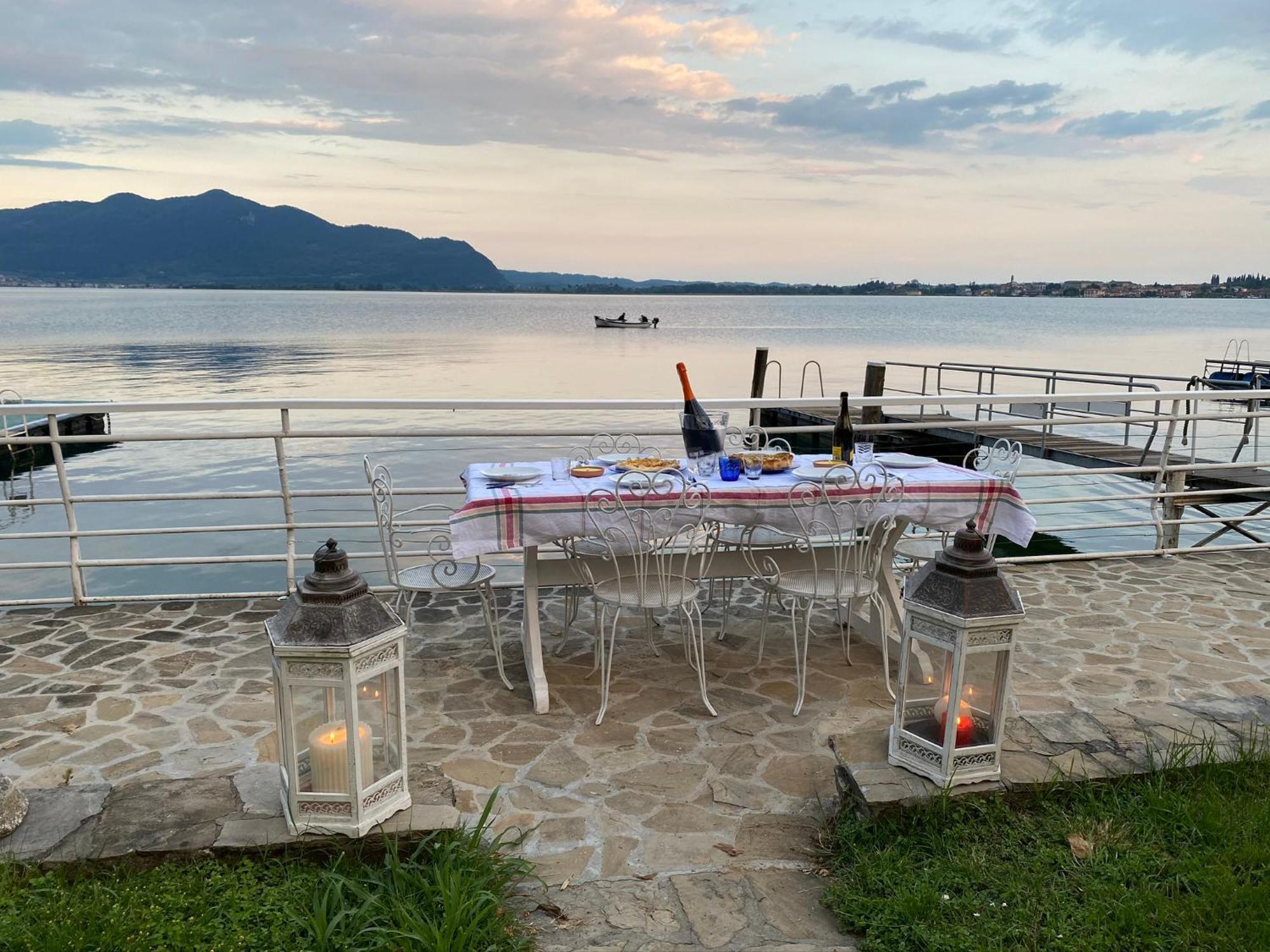 Villa Anastasye Your Lakefront Vacation Rental Predore Eksteriør billede