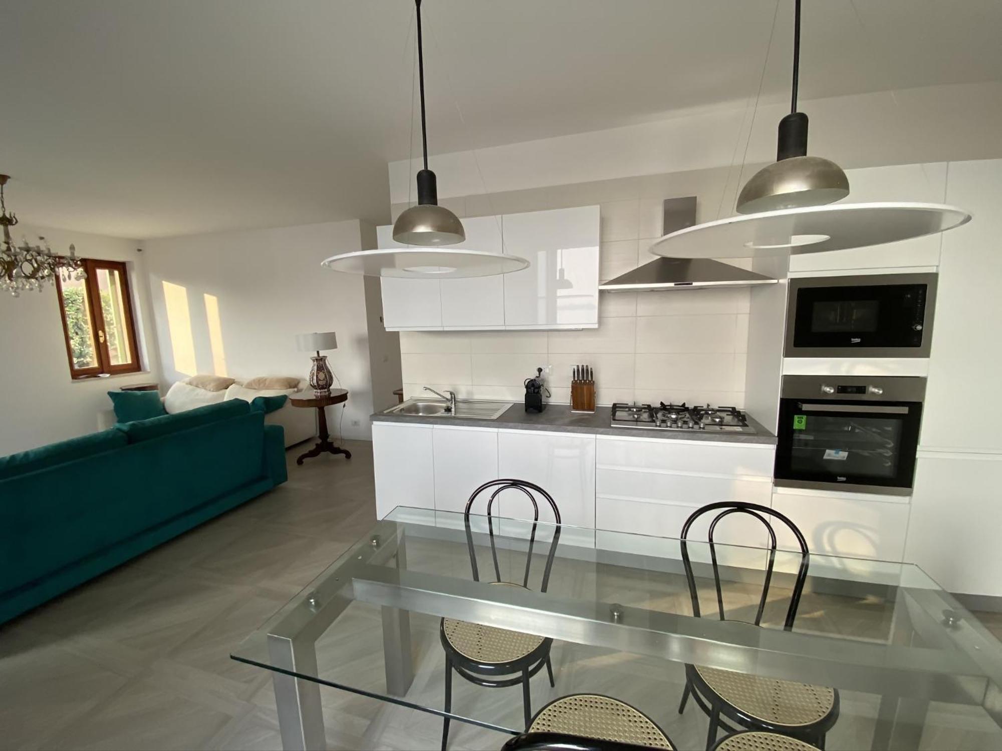 Villa Anastasye Your Lakefront Vacation Rental Predore Eksteriør billede