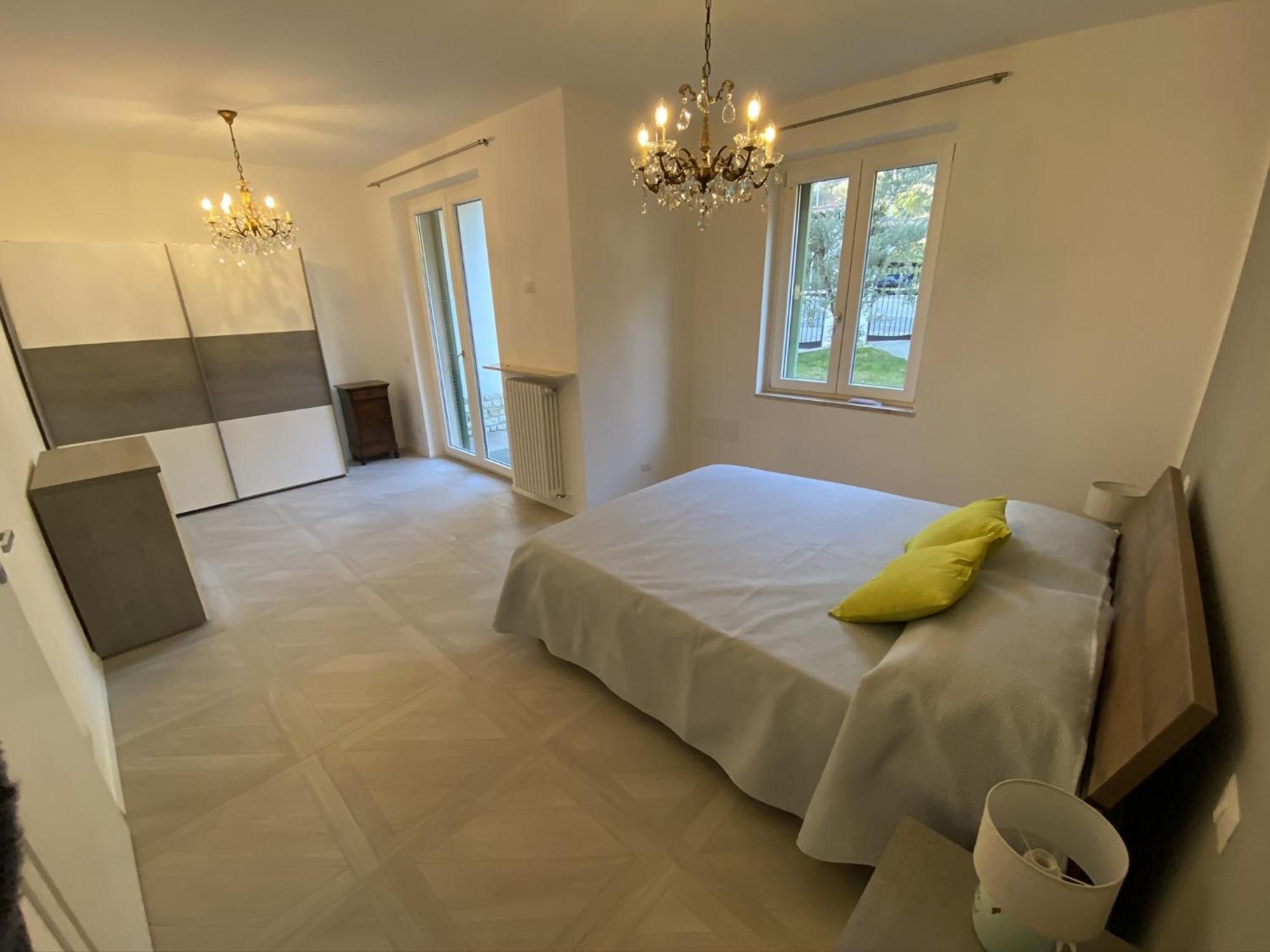 Villa Anastasye Your Lakefront Vacation Rental Predore Eksteriør billede