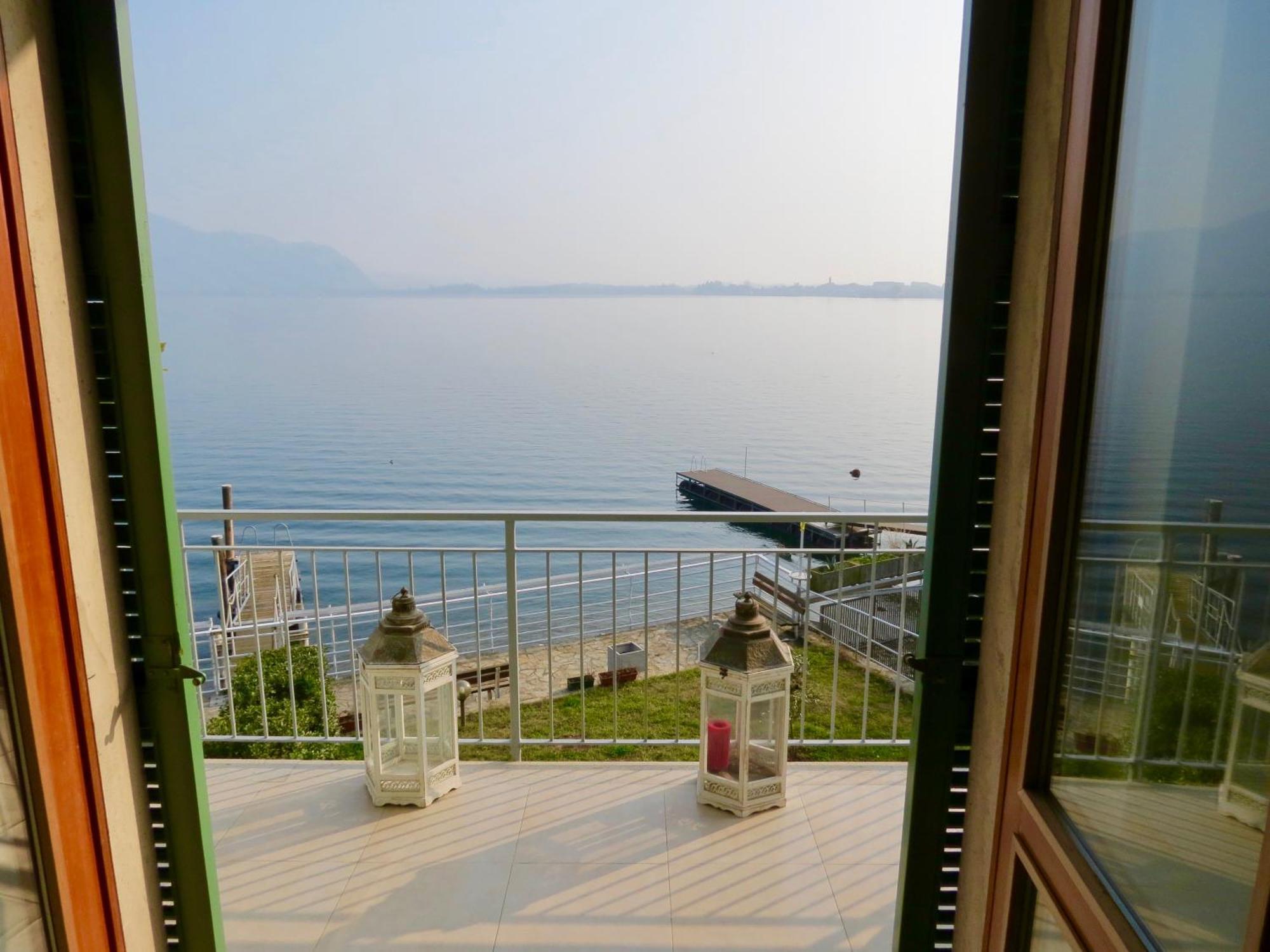 Villa Anastasye Your Lakefront Vacation Rental Predore Eksteriør billede