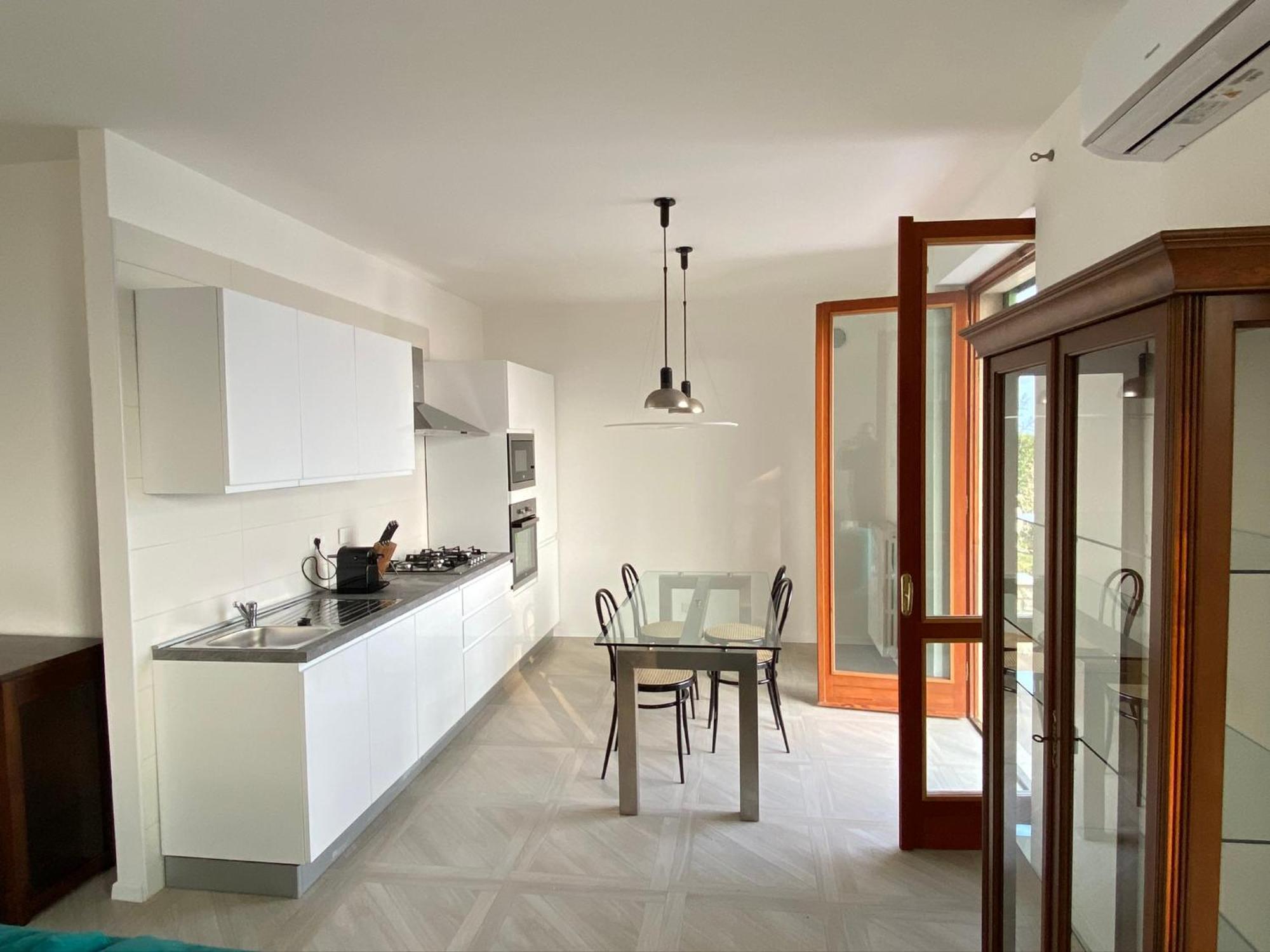 Villa Anastasye Your Lakefront Vacation Rental Predore Eksteriør billede
